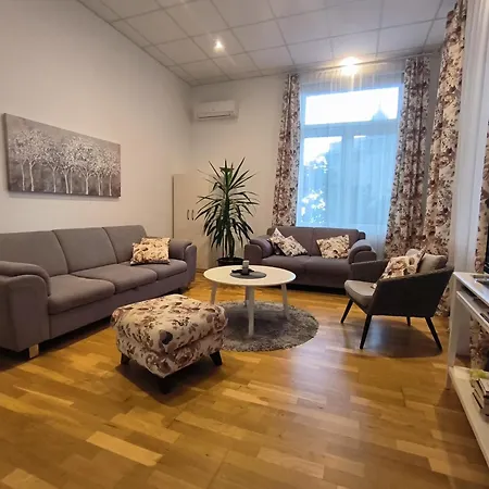 Superior Seaview Apartman