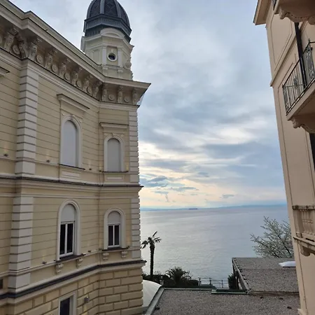 Superior Seaview Διαμέρισμα *