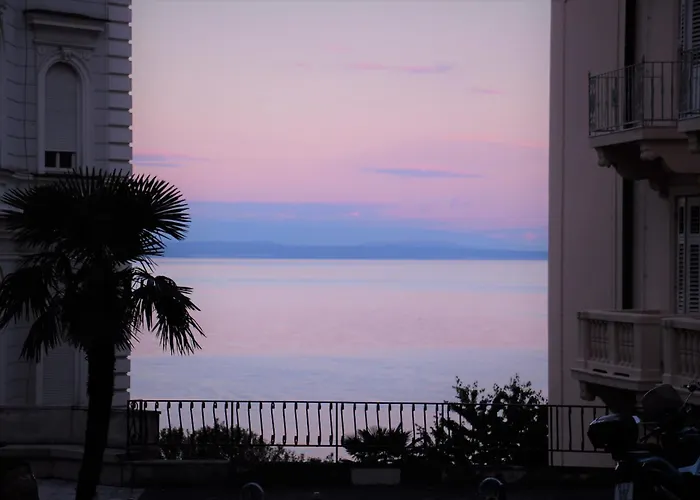 Superior Seaview *