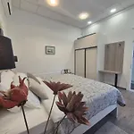 Superior Seaview Apartment *