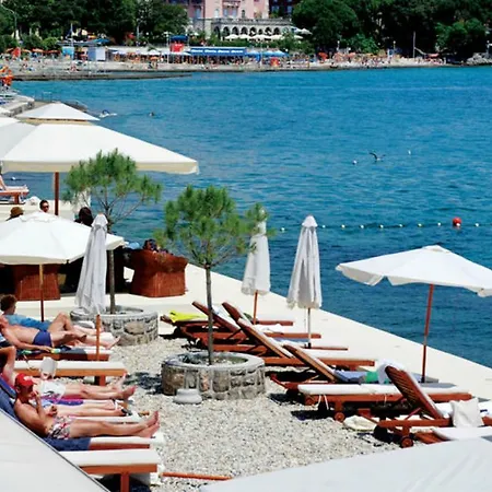 Superior Seaview * Abbazia